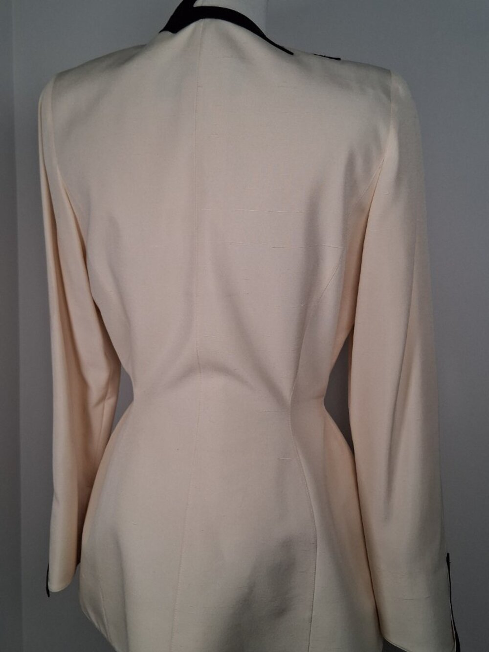 Vintage Thierry Mugler Silk Contrast Flame Blazer size EU 40 - US 8 - Picture 2 of 11